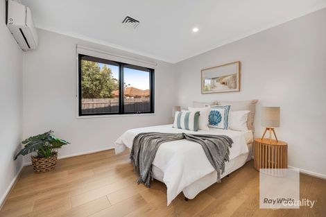 Property photo of 24 Snaefell Crescent Gladstone Park VIC 3043