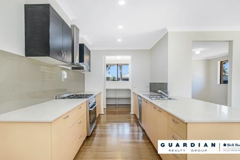 Property photo of 32 Stanford Street Cranbourne West VIC 3977