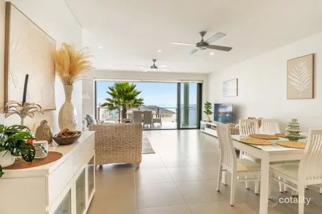 Property photo of 2/5 Ocean Street Yamba NSW 2464