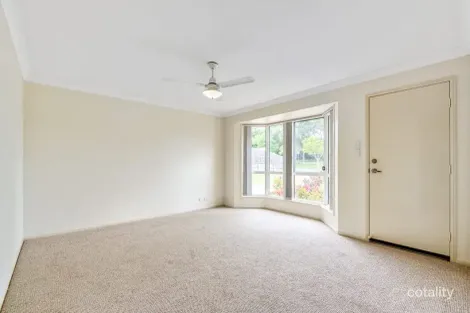Property photo of 42 Benjamina Circuit Regents Park QLD 4118