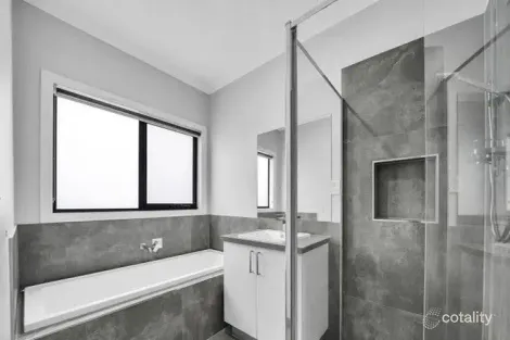 Property photo of 109 Holyoake Parade Manor Lakes VIC 3024