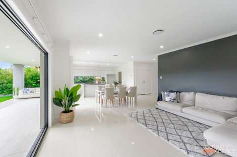 Property photo of 5 The Esplanade Caves Beach NSW 2281