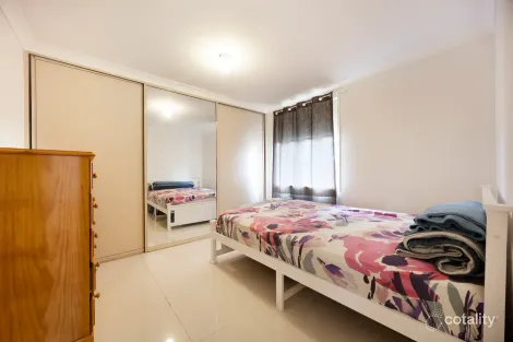 Property photo of 8 Gaspard Place Ambarvale NSW 2560