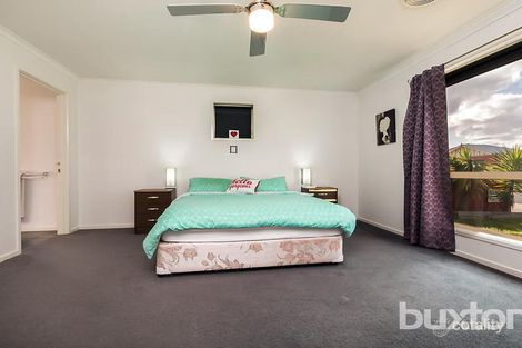 Property photo of 2 Mala Court Grovedale VIC 3216