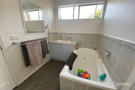 Property photo of 4 Vanessa Court Somerville VIC 3912