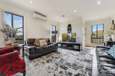 Property photo of 2/7 Care Close Meadow Heights VIC 3048