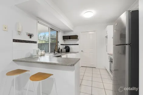 Property photo of 27/519 Tingal Road Wynnum QLD 4178