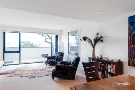 Property photo of 15 Danks Street Albert Park VIC 3206