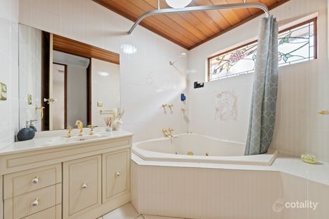Property photo of 20 Somerset Drive Dandenong North VIC 3175