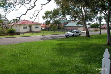 Property photo of 2 Barker Street Balgownie NSW 2519