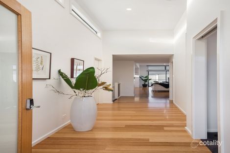 Property photo of 8 Foymount Crescent Highton VIC 3216