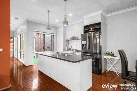 Property photo of 2/4 Vassar Court Truganina VIC 3029