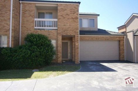 4/101-105 Golf Links Rd, Berwick, VIC 3806