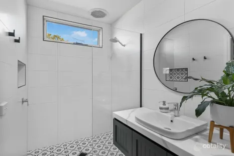 Property photo of 28 Orwell Street Wangaratta VIC 3677