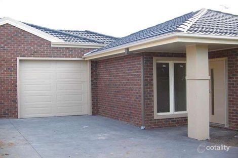 Property photo of 2/11 Cooinda Court Mount Waverley VIC 3149