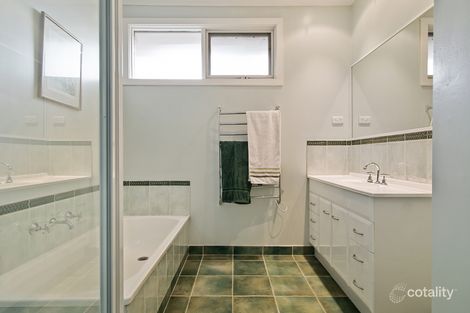 Property photo of 51 Gateshead Drive Wantirna South VIC 3152