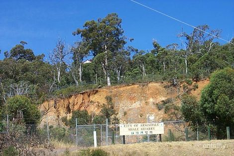 21 Marsh Rd, Mount Richon, WA 6112