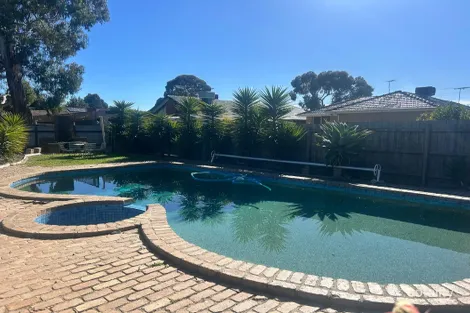 Property photo of 12 Coral Court Craigieburn VIC 3064