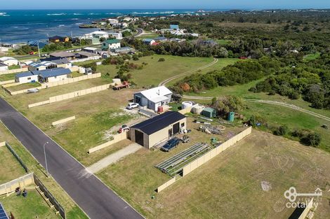 Property photo of 14 Shellsea Court Pelican Point SA 5291