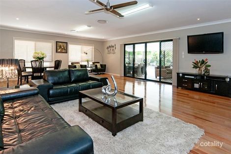 Property photo of 12 Lipizzaner Place Pine Mountain QLD 4306