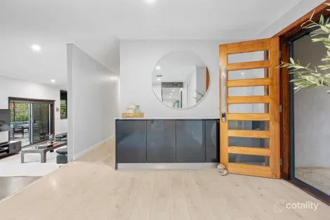 Property photo of 16 Woodhill Close Research VIC 3095