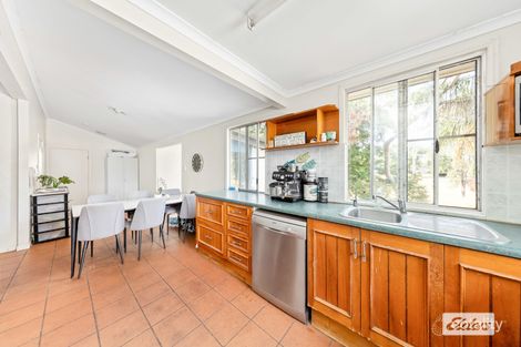Property photo of 5 Edwards Place Emerald QLD 4720