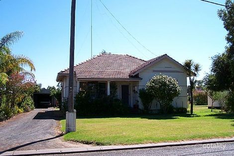 8 Centennial Ave, Harvey, WA 6220