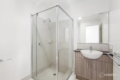 Property photo of 23 Meredith Crescent Baringa QLD 4551