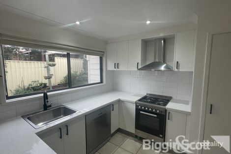 Property photo of 3/10 Houston Court Box Hill South VIC 3128