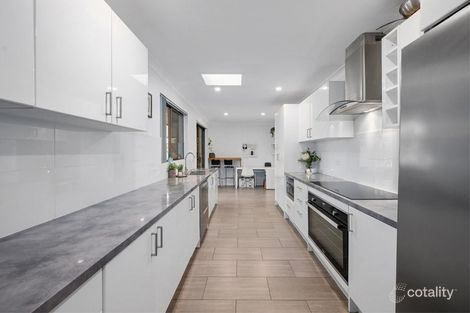 Property photo of 15 Glenten Way Ferndale WA 6148