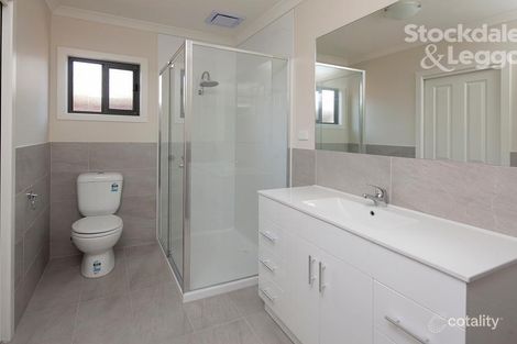 Property photo of 11 Cullis Parade Bayswater VIC 3153