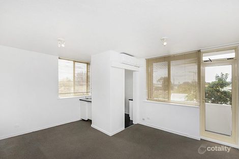 Property photo of 4/51 Stirling Street Footscray VIC 3011