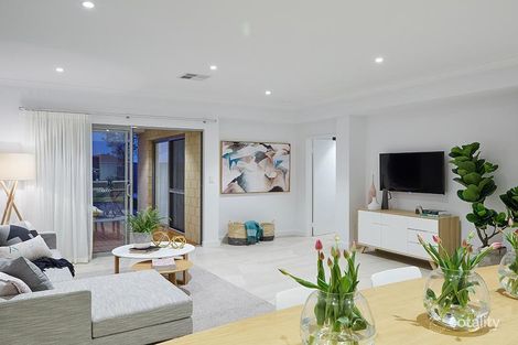 17 Feldspar Rd, Eglinton, WA 6034