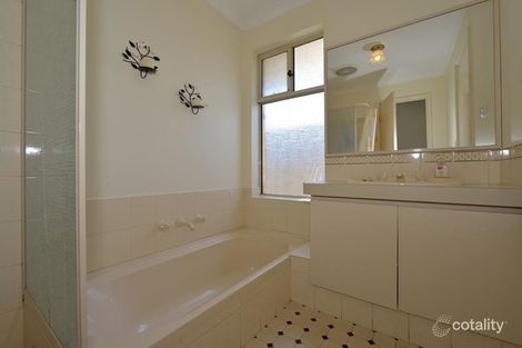 Property photo of 9/10 Elanora Drive Cooloongup WA 6168