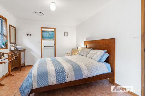 Property photo of 211 Kilaben Road Kilaben Bay NSW 2283