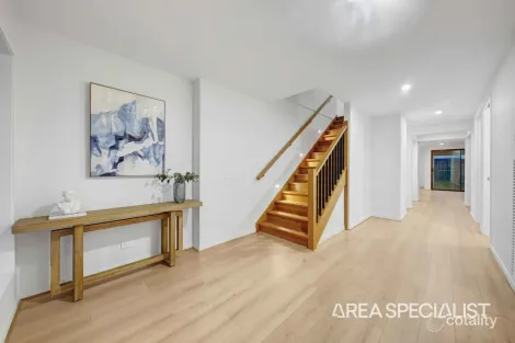 Property photo of 46 Adenmore Circuit Deanside VIC 3336