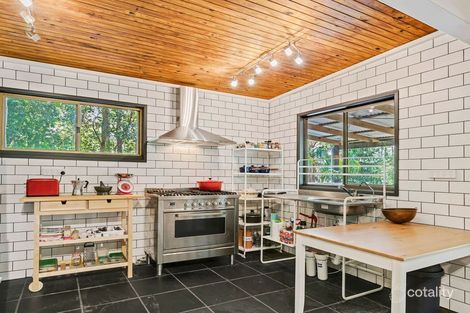 Property photo of 16 Wentworth Avenue Mount Nebo QLD 4520