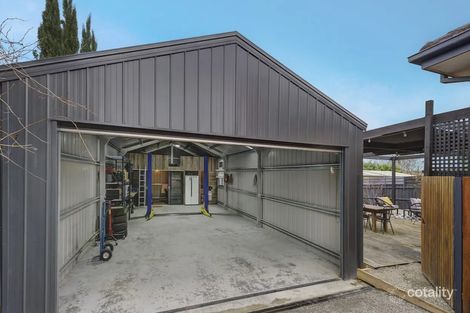 Property photo of 21 Yerrawa Drive Watsonia VIC 3087