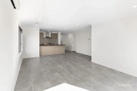 Property photo of 18 Stableford Street Werribee VIC 3030