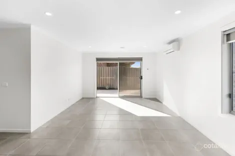 Property photo of 18 Stableford Street Werribee VIC 3030