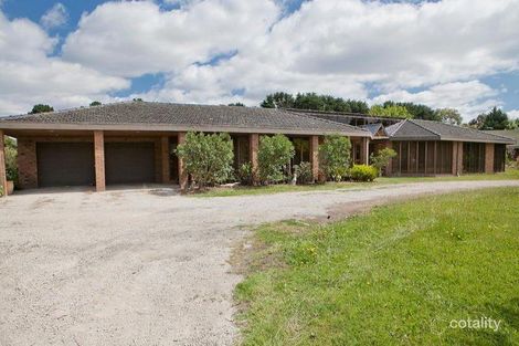 2 Charl Cl, Narre Warren North, VIC 3804