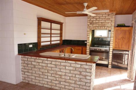 Property photo of 39 Whitman Street Mirriwinni QLD 4871