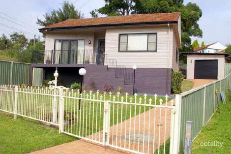 15 Wallace St, Kotara, NSW 2289