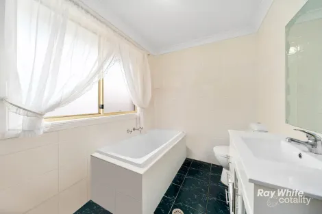 Property photo of 7 Sauvage Place Doonside NSW 2767