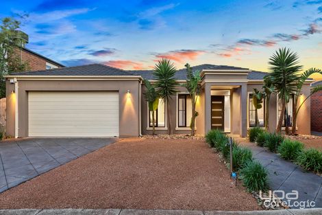 Property photo of 18 Hawthorn Grove Taylors Hill VIC 3037