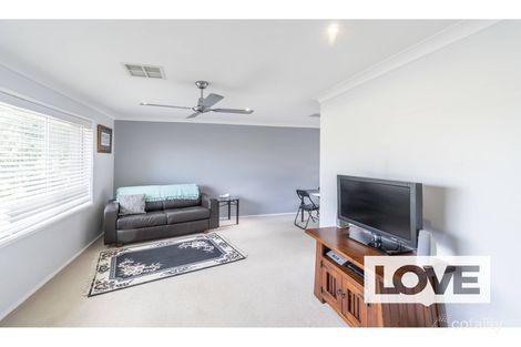 Property photo of 28 Maryland Drive Maryland NSW 2287