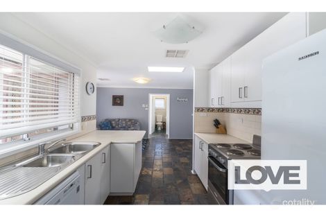 Property photo of 28 Maryland Drive Maryland NSW 2287