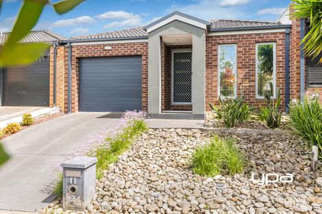 2/41 Baggygreen St, Sunbury, VIC 3429
