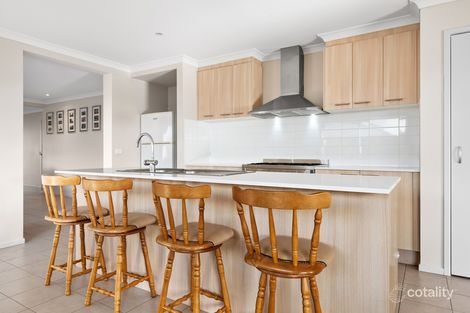 Property photo of 30 Triandra Avenue Romsey VIC 3434