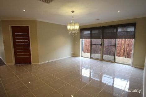Property photo of 7 Redcliffe Parade Tarneit VIC 3029